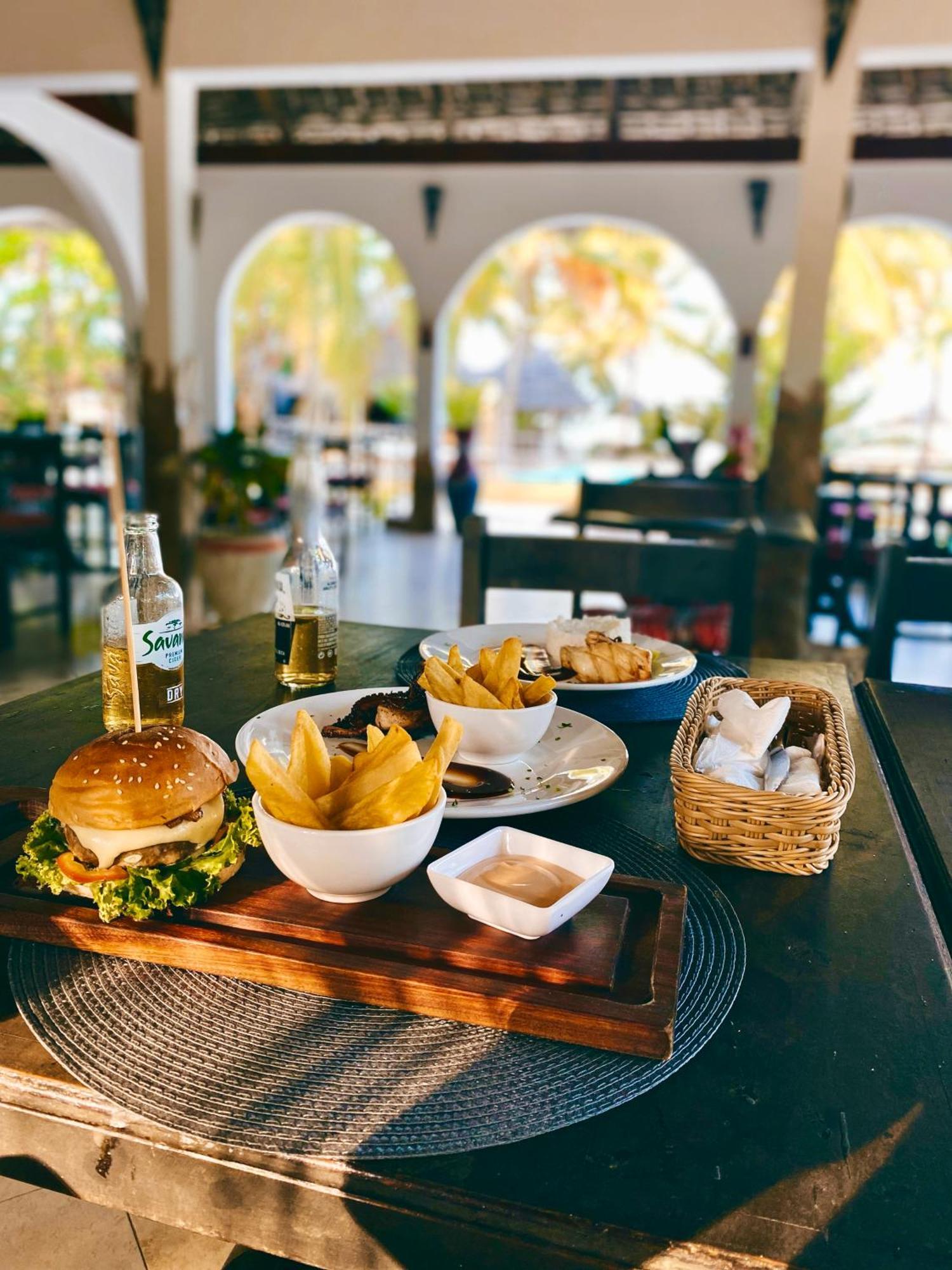 Mambo Ocean Resort Pwani Mchangani Zewnętrze zdjęcie
