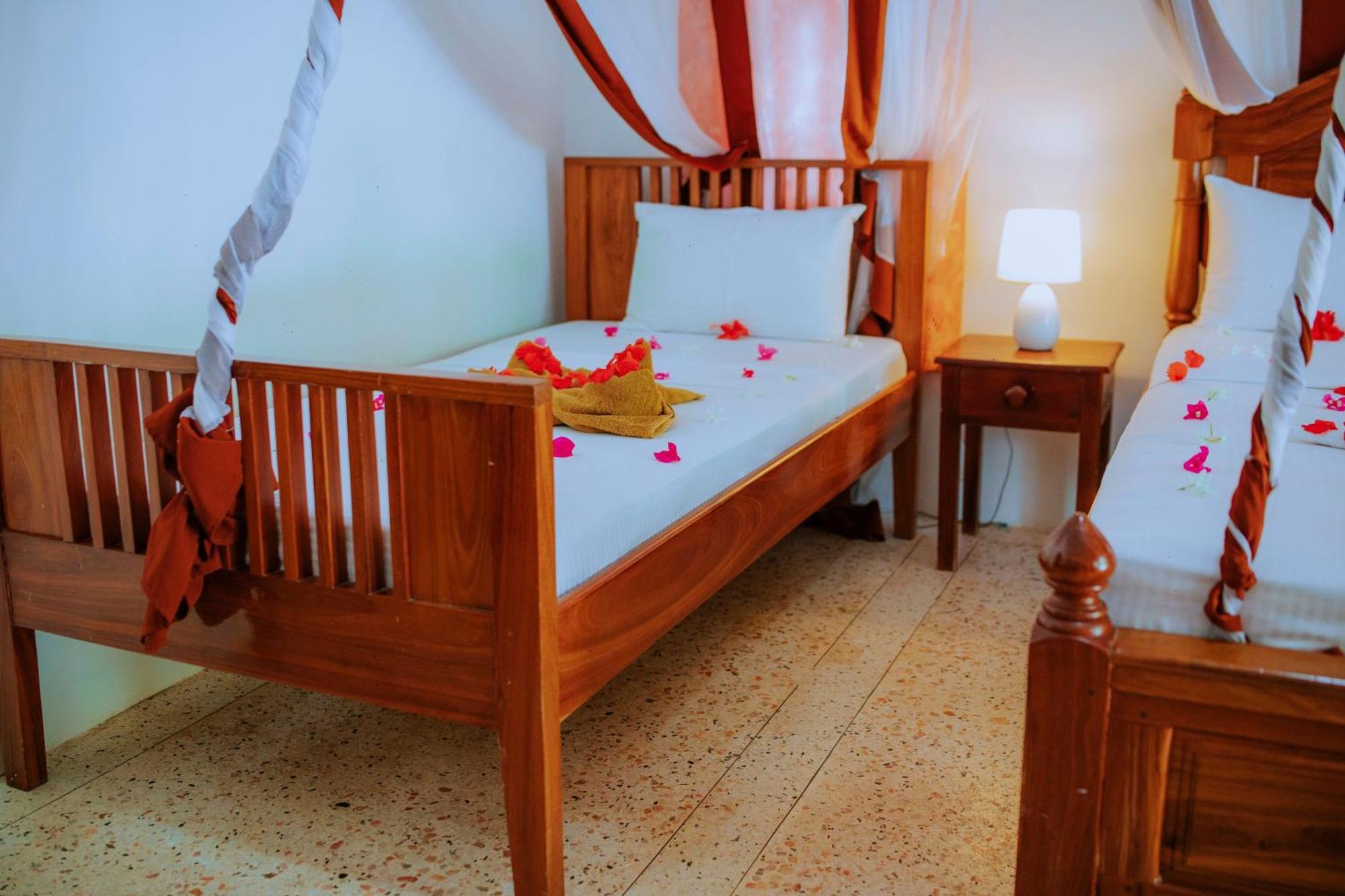 Mambo Ocean Resort Pwani Mchangani Zewnętrze zdjęcie