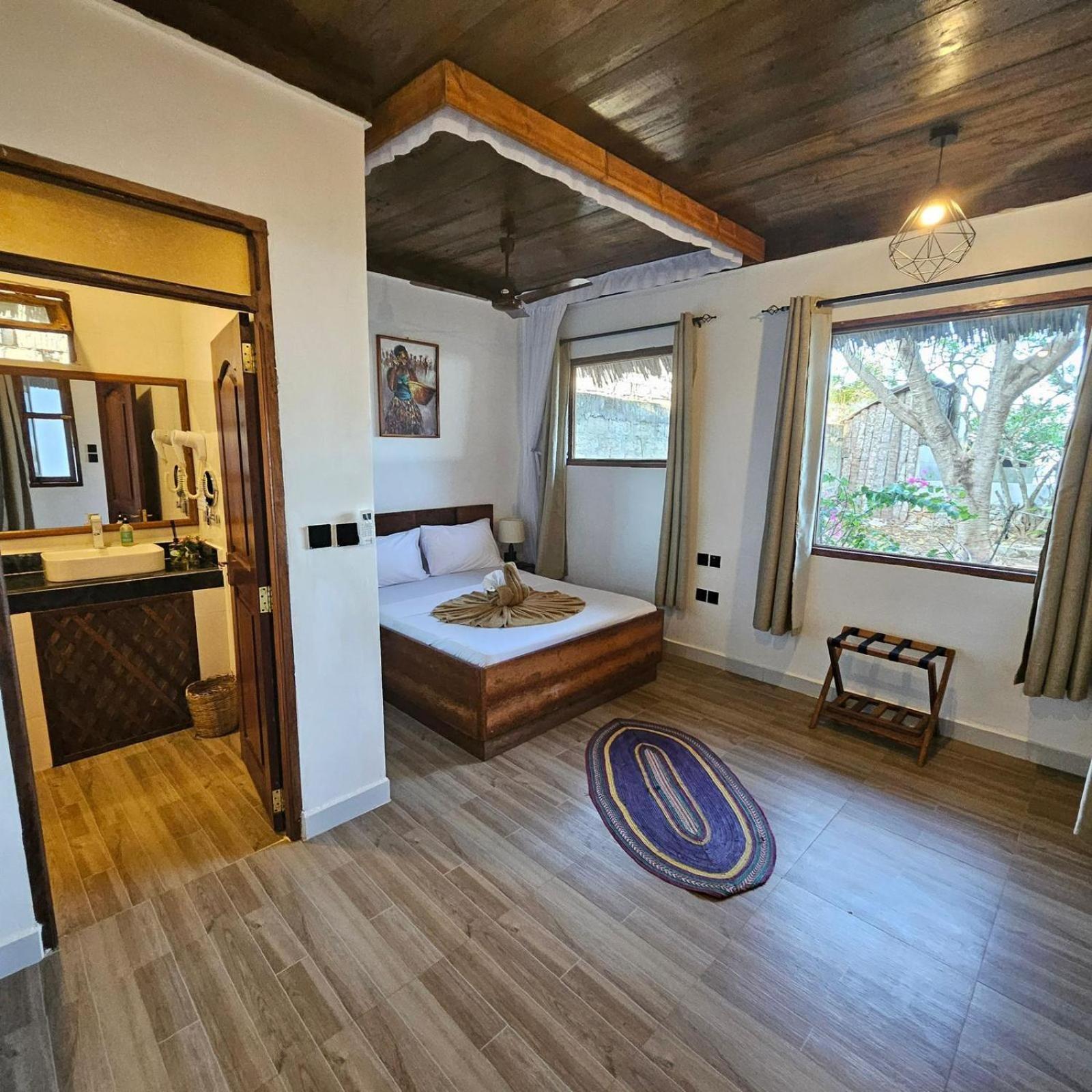 Mambo Ocean Resort Pwani Mchangani Zewnętrze zdjęcie